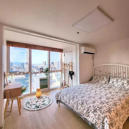 15 Full-Option House Apartment